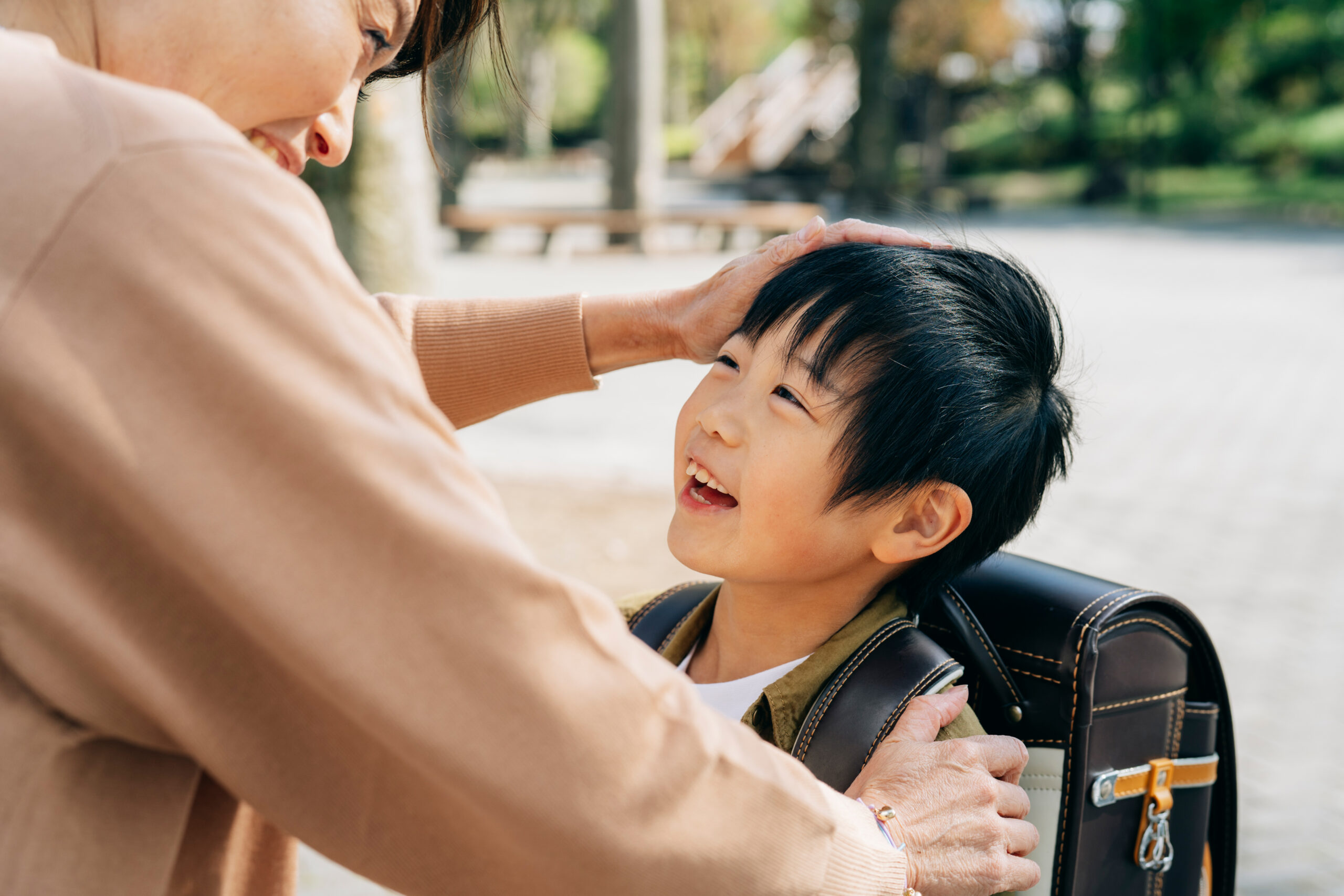 ペアレント・トレーニングを実践しよう！褒め方のコツを紹介！