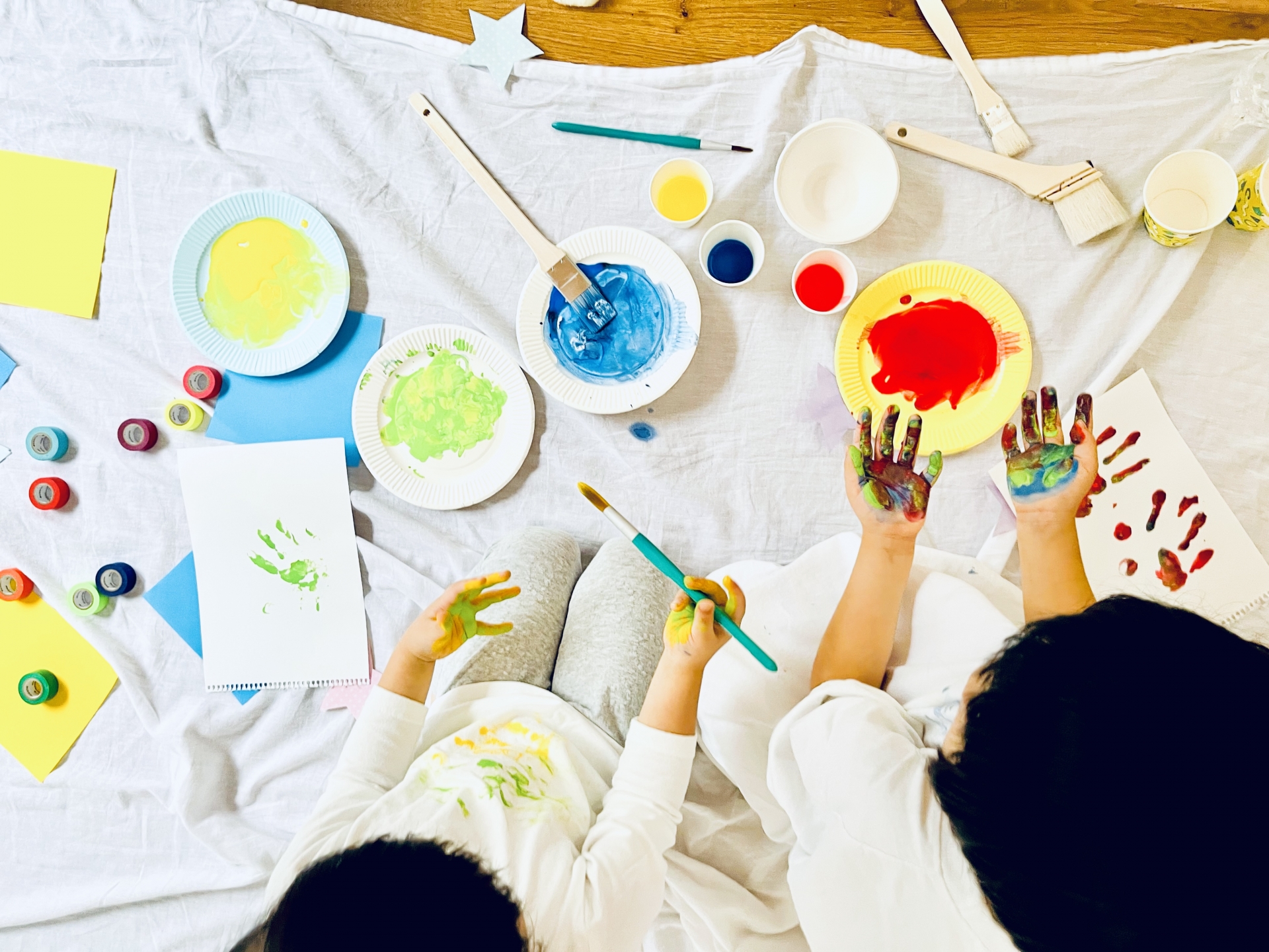 療育の制作活動に絵具を取り入れる理由は？期待できる効果＆実践例を紹介！