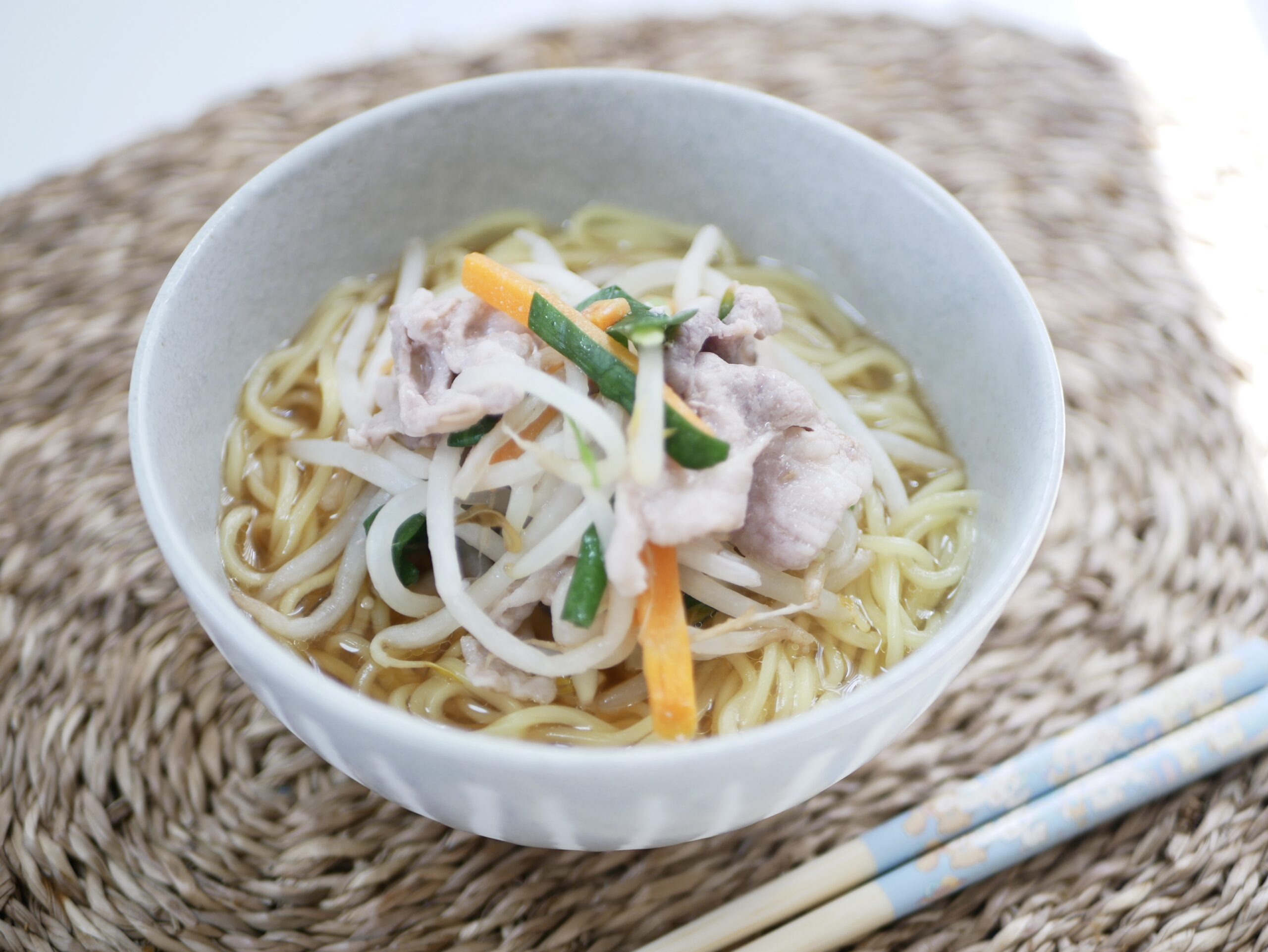 【レシピ】ラーメンの具にも◎レンジでつくる時短「肉野菜蒸し」
