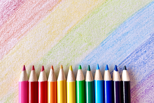 療育でも取り入れている「ぬりえ」の効果とは？手先・集中力・表現力が育つ！