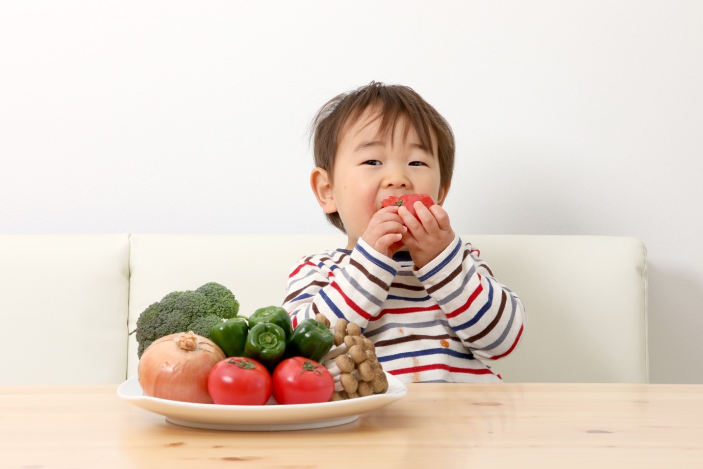 野菜ぎらいの子どもに試したい！食べやすくする工夫と栄養を補う代替アイディア