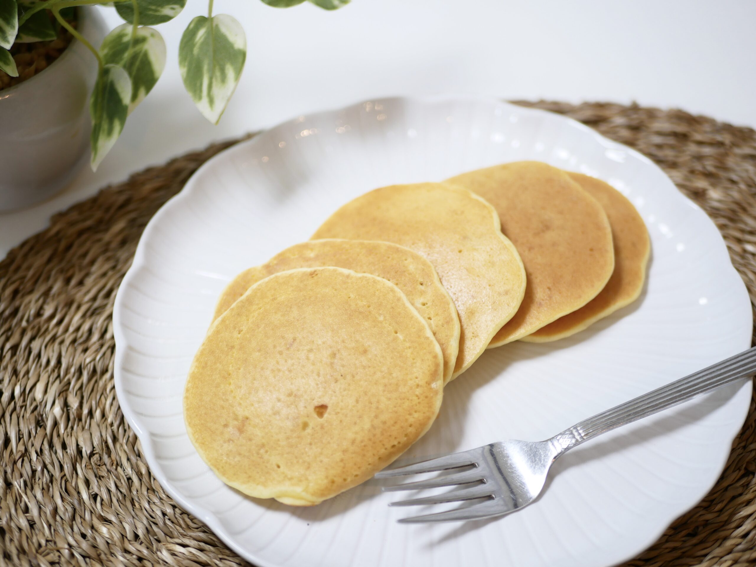 【レシピ】無添加おやつで安心！米粉とバナナのパンケーキ